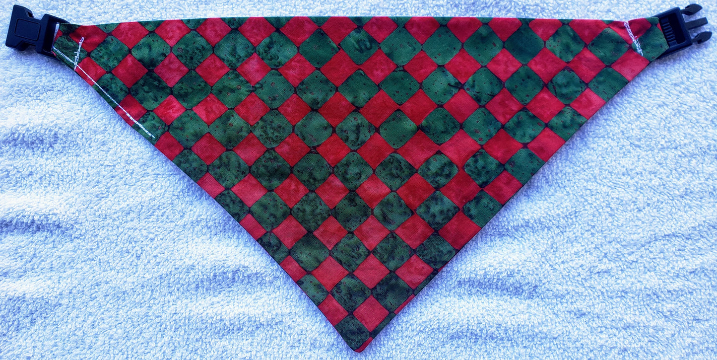 Clip on Dog Bandana With Buckle Pet Cat Bandanna Scarf Christmas Red Green Check Checkerboard Batik Holiday Winter Handmade to Order