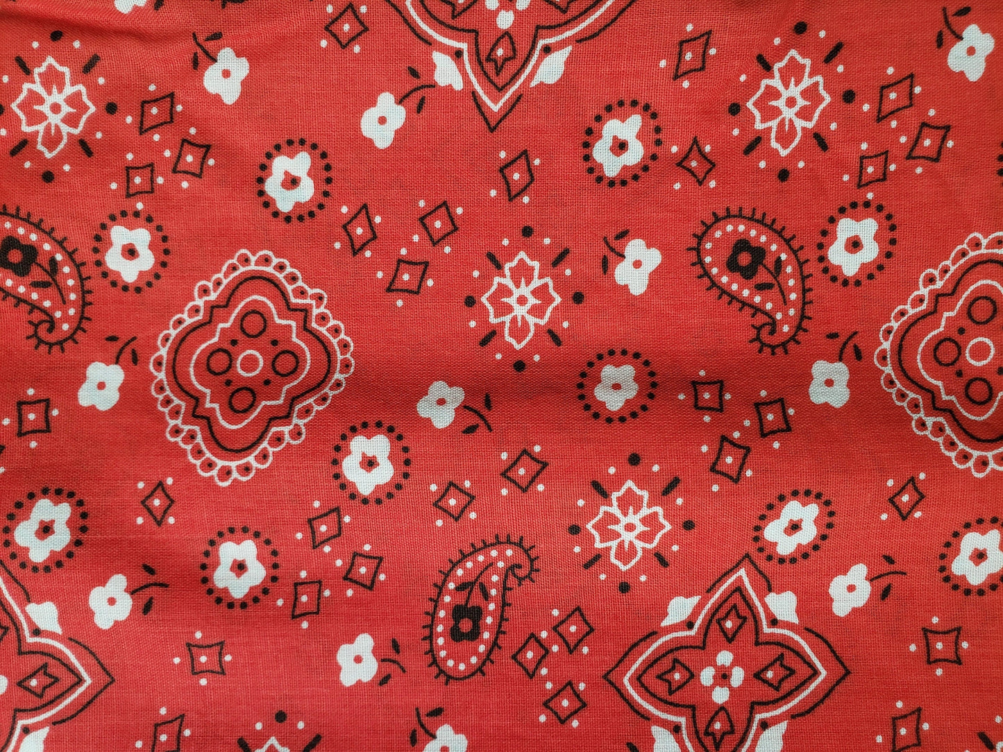 Clip on Dog Bandana With Buckle Pet Cat Bandanna Scarf Classic Red Western Cowboy Cowgirl Bandana Print Handmade