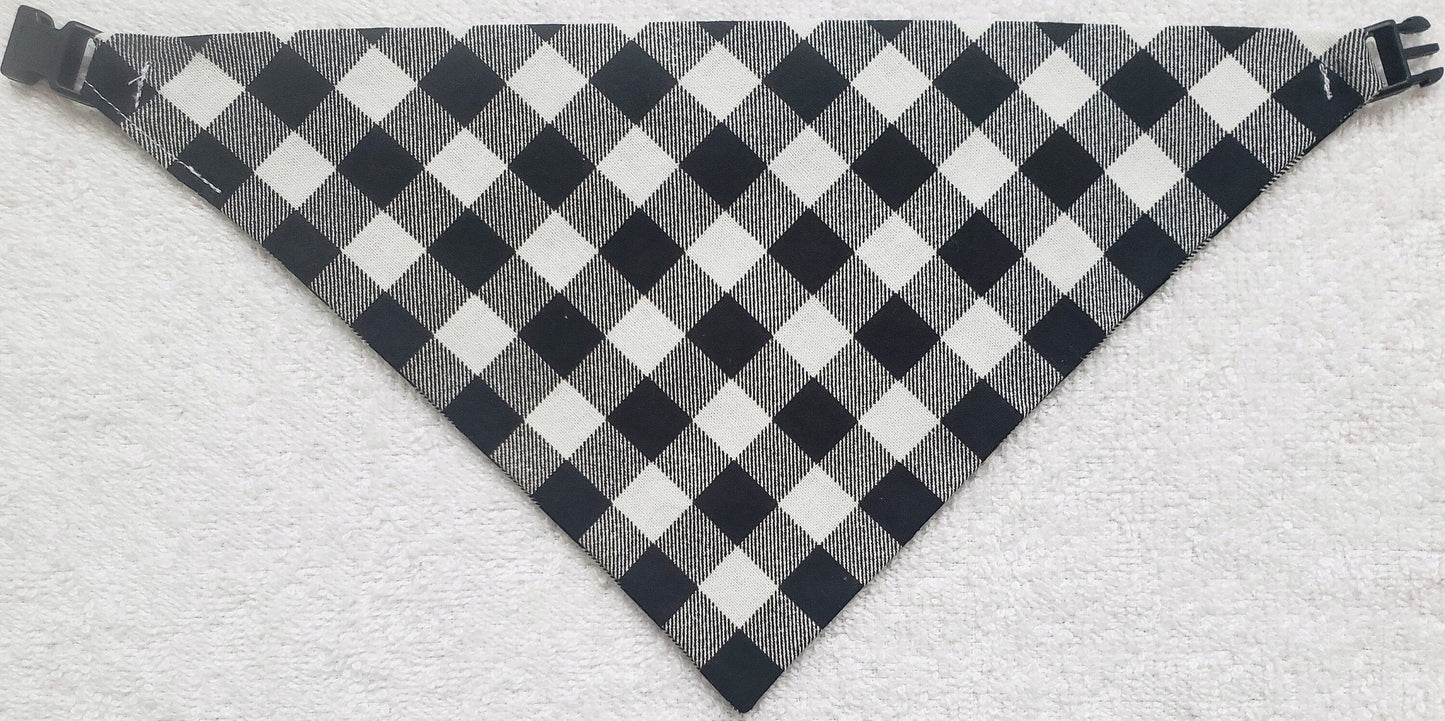 Clip on Dog Bandana With Buckle Pet Cat Bandanna Scarf Small White Buffalo Plaid Buffalo Check Christmas Handmade to Order
