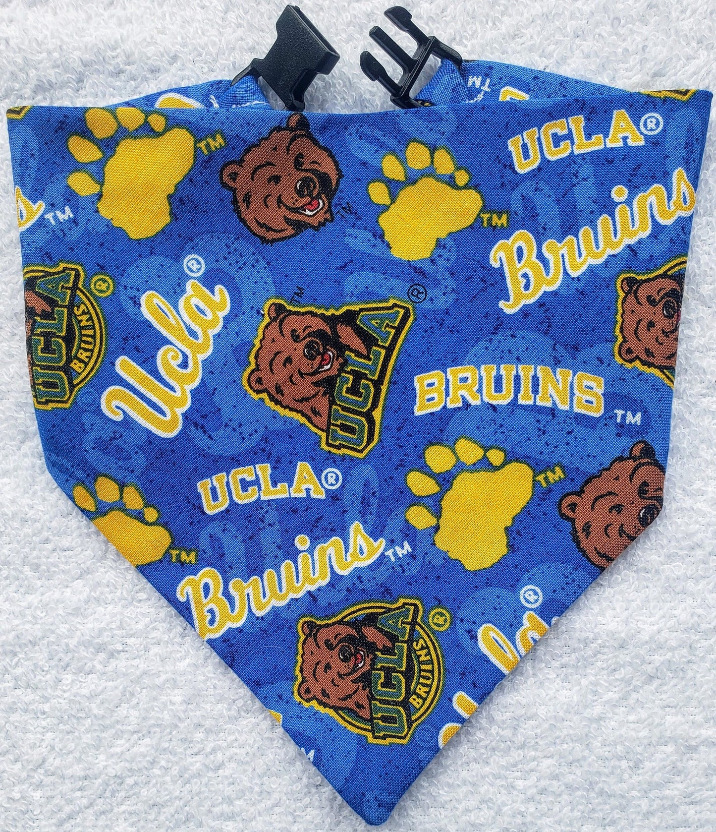 University of California Los Angeles UCLA Bruins toss Clip on Dog Bandana With Buckle Pet Cat Bandanna Scarf ncaa Handmade to Order