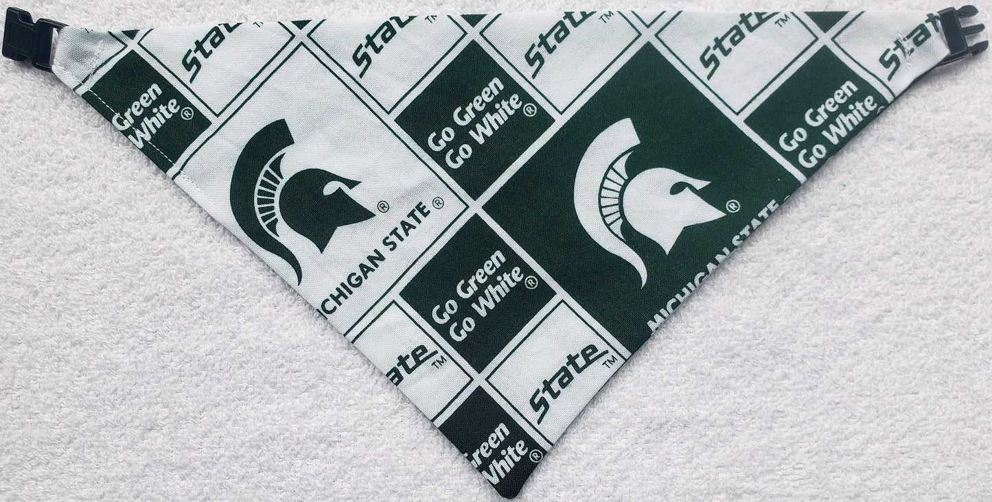 Clip on Dog Bandana With Buckle Pet Cat Bandanna Scarf University of Michigan State Spartans ncaa msu Handmade to Order