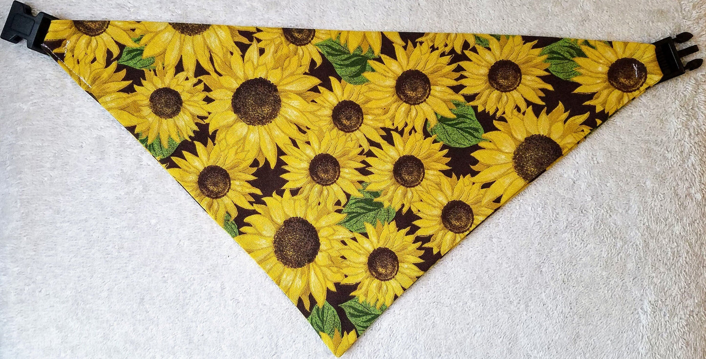 Large Sunflowers Floral Fall Autumn Harvest Clip on Dog Bandana With Buckle Pet Cat Bandanna Handmade to Order
