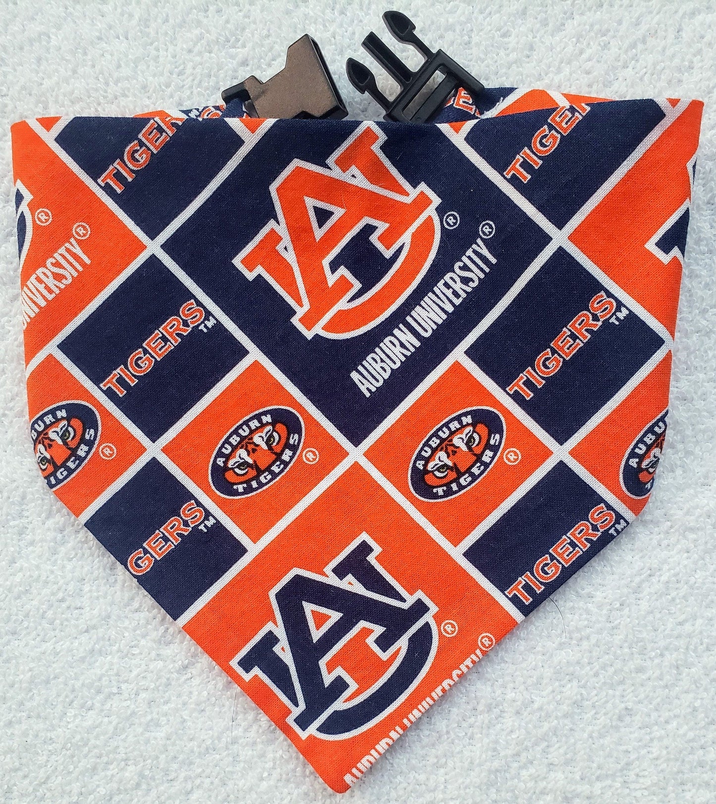 Auburn University Tigers Clip on Dog Bandana With Buckle Pet Cat Bandanna Scarf ncaa Handmade to Order