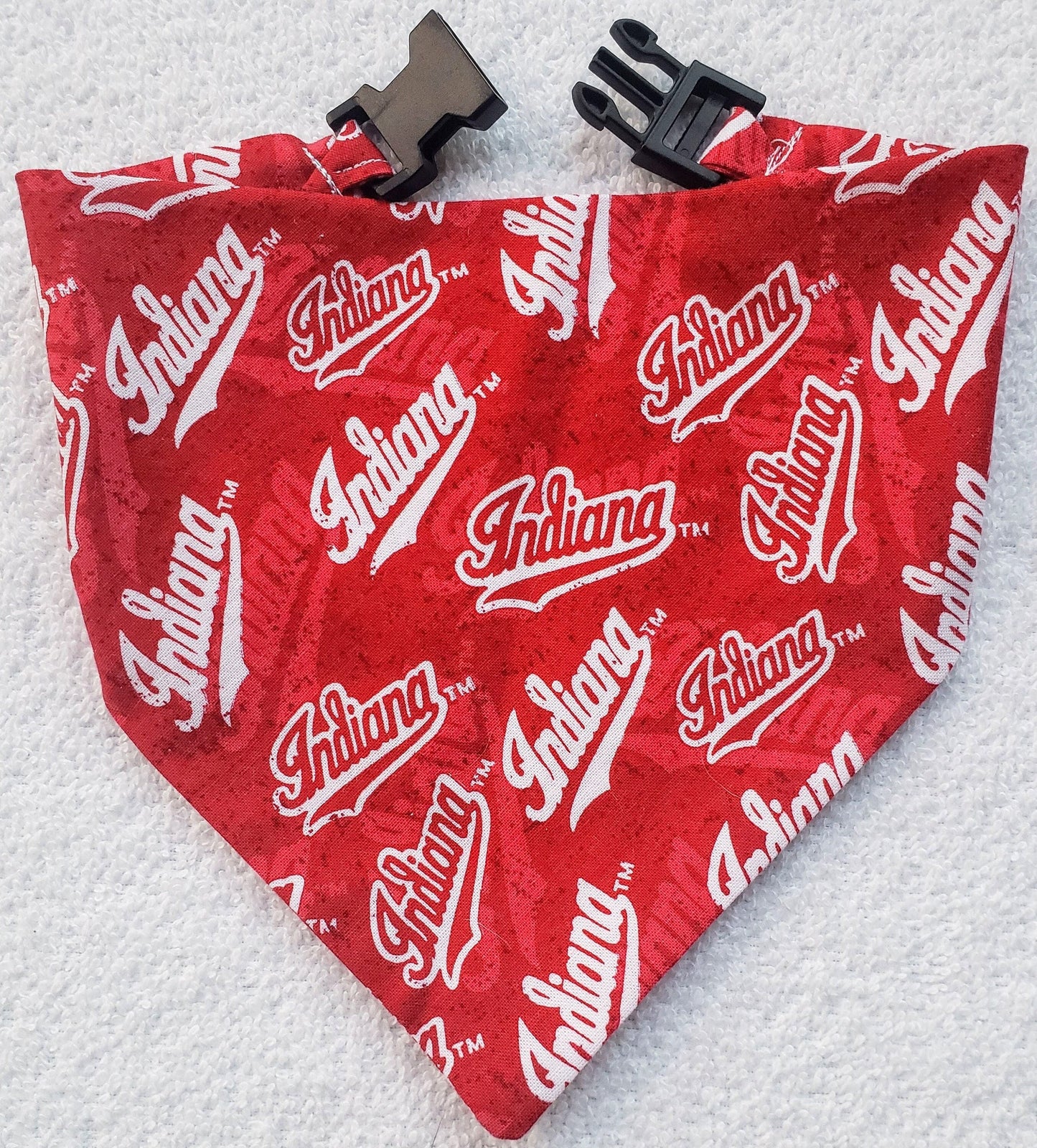 Indiana University Hoosiers Clip on Dog Bandana With Buckle Pet Cat Bandanna Scarf ncaa Handmade to Order