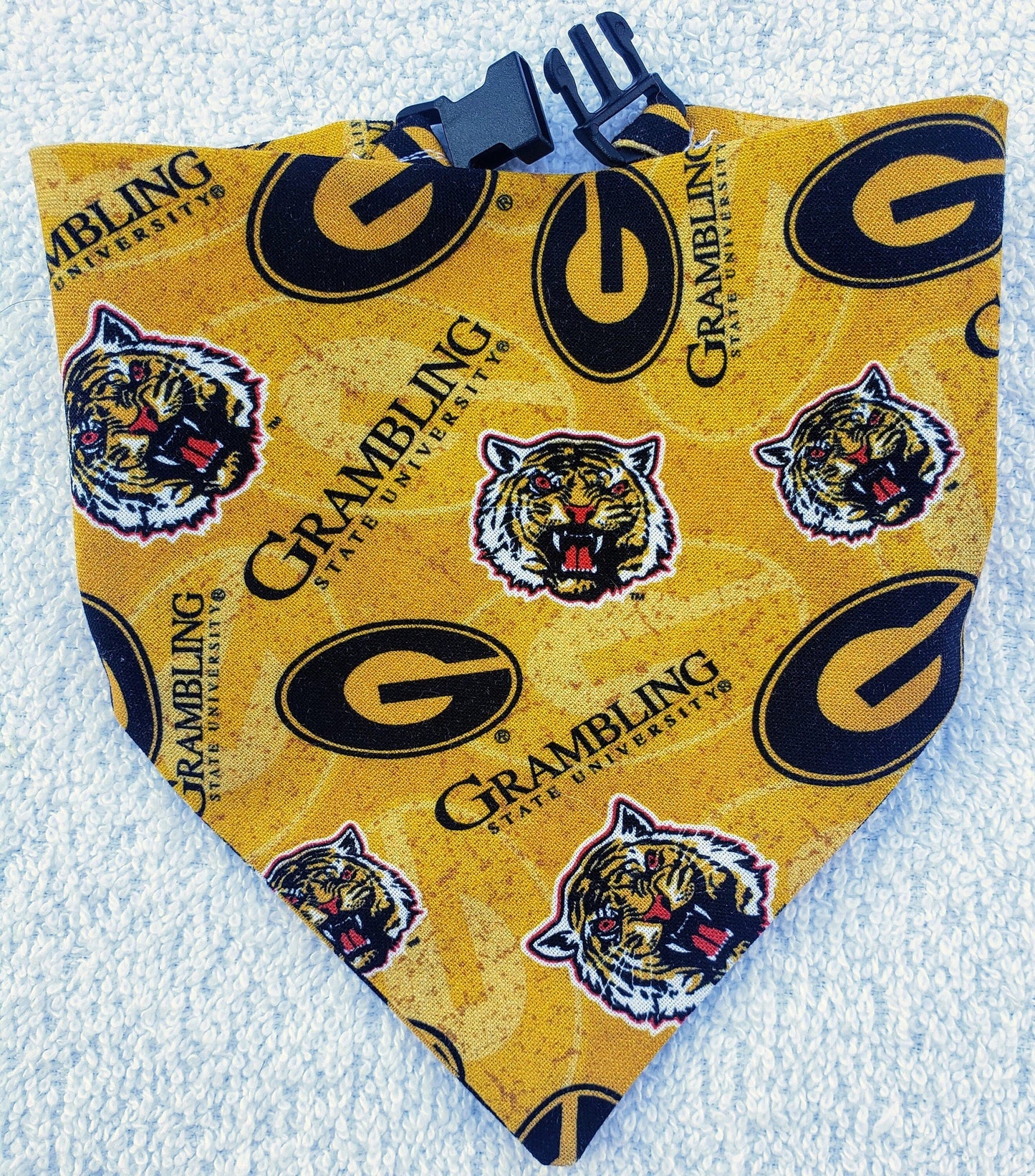 GRAMBLING STATE University GSU TIGERS Clip on Dog Bandana With Buckle Pet Cat Bandanna Scarf ncaa Handmade to Order