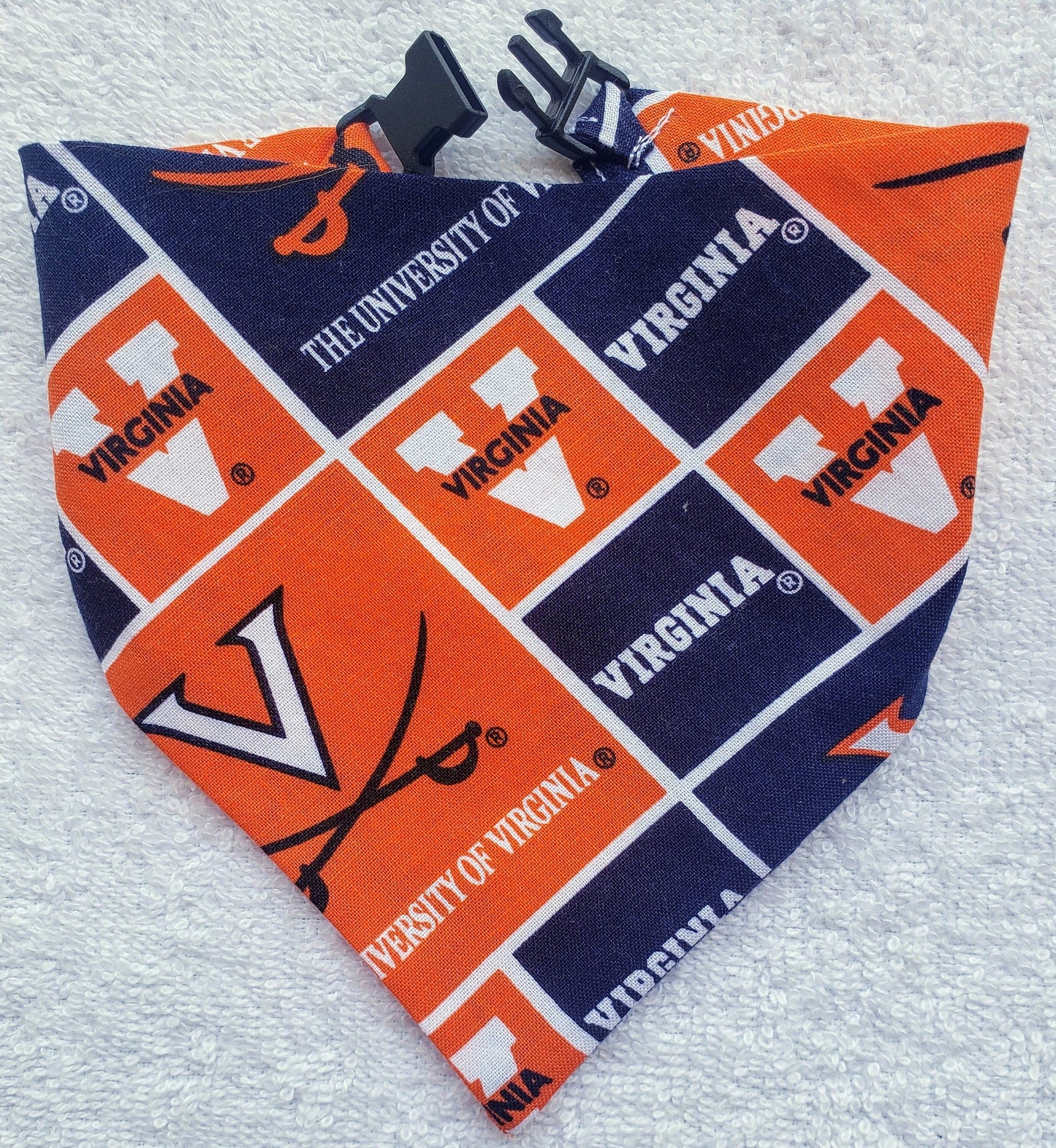 University of VIRGINIA UV CAVALIERS Clip on Dog Bandana With Buckle Pet Cat Bandanna Scarf ncaa Handmade to Order