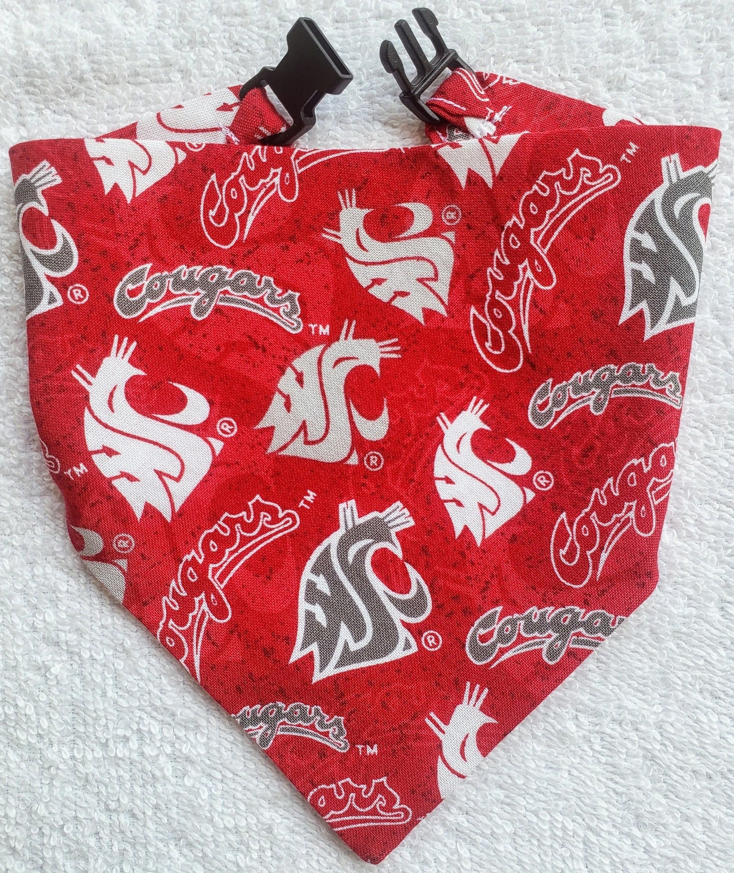 WASHINGTON STATE University WSU COUGARS Clip on Dog Bandana With Buckle Pet Cat Bandanna Scarf ncaa Handmade to Order