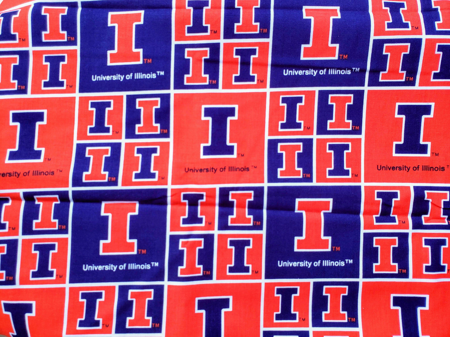 University of ILLINOIS FIGHTING ILLINI Clip on Dog Bandana With Buckle Pet Cat Bandanna Scarf ncaa Handmade to Order
