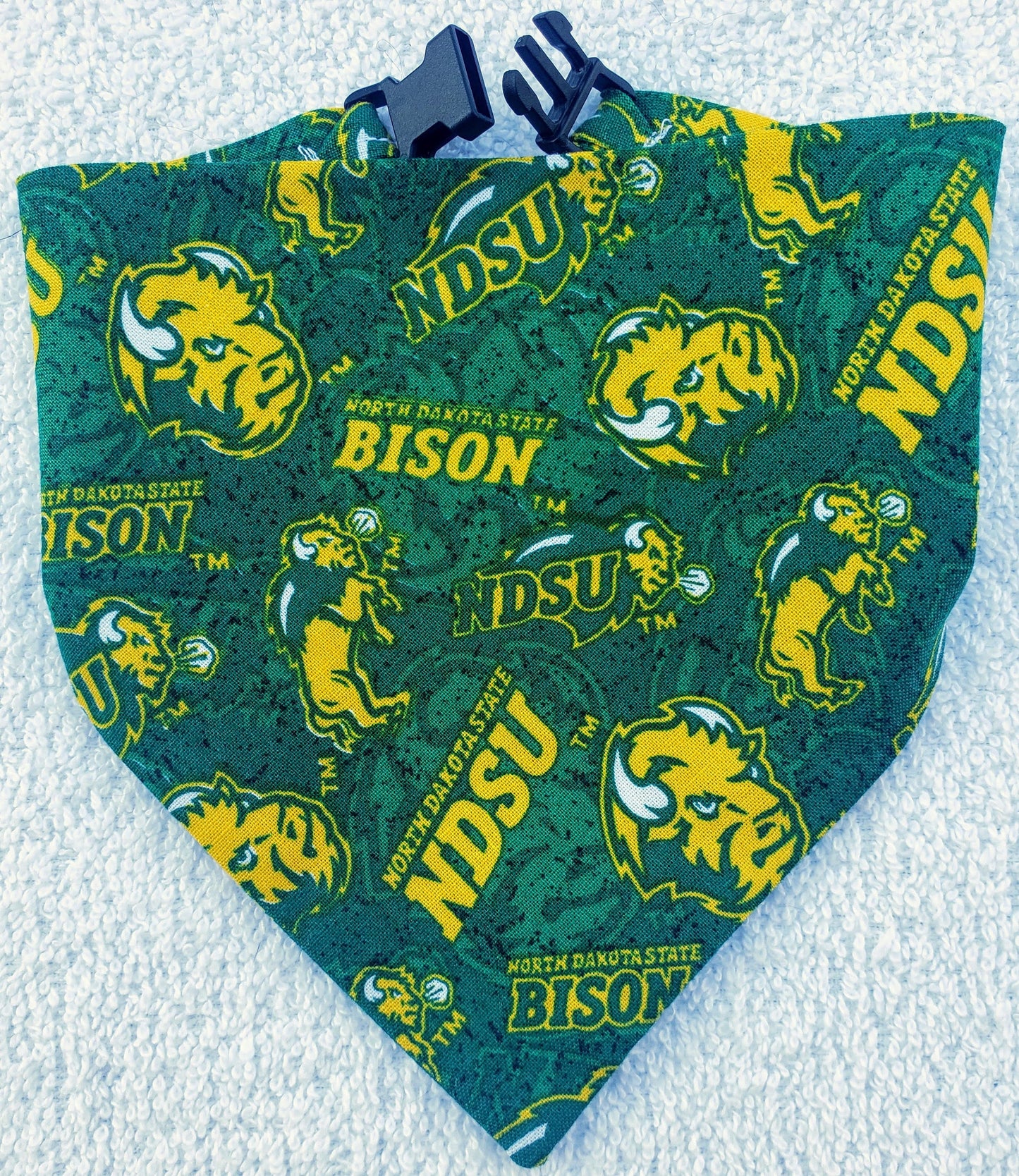 North Dakota STATE University NDSU BISON Clip on Dog Bandana With Buckle Pet Cat Bandanna Scarf ncaa Handmade to Order