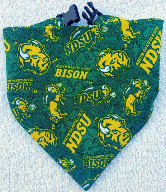 North Dakota STATE University NDSU BISON Clip on Dog Bandana With Buckle Pet Cat Bandanna Scarf ncaa Handmade to Order