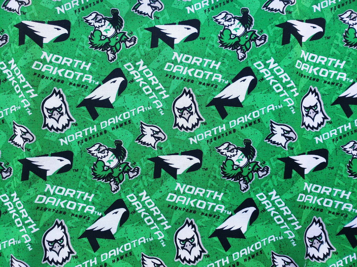 Clip on Dog Bandana With Buckle Pet Cat Bandanna Scarf University of North Dakota FIGHTING HAWKS und Handmade to Order