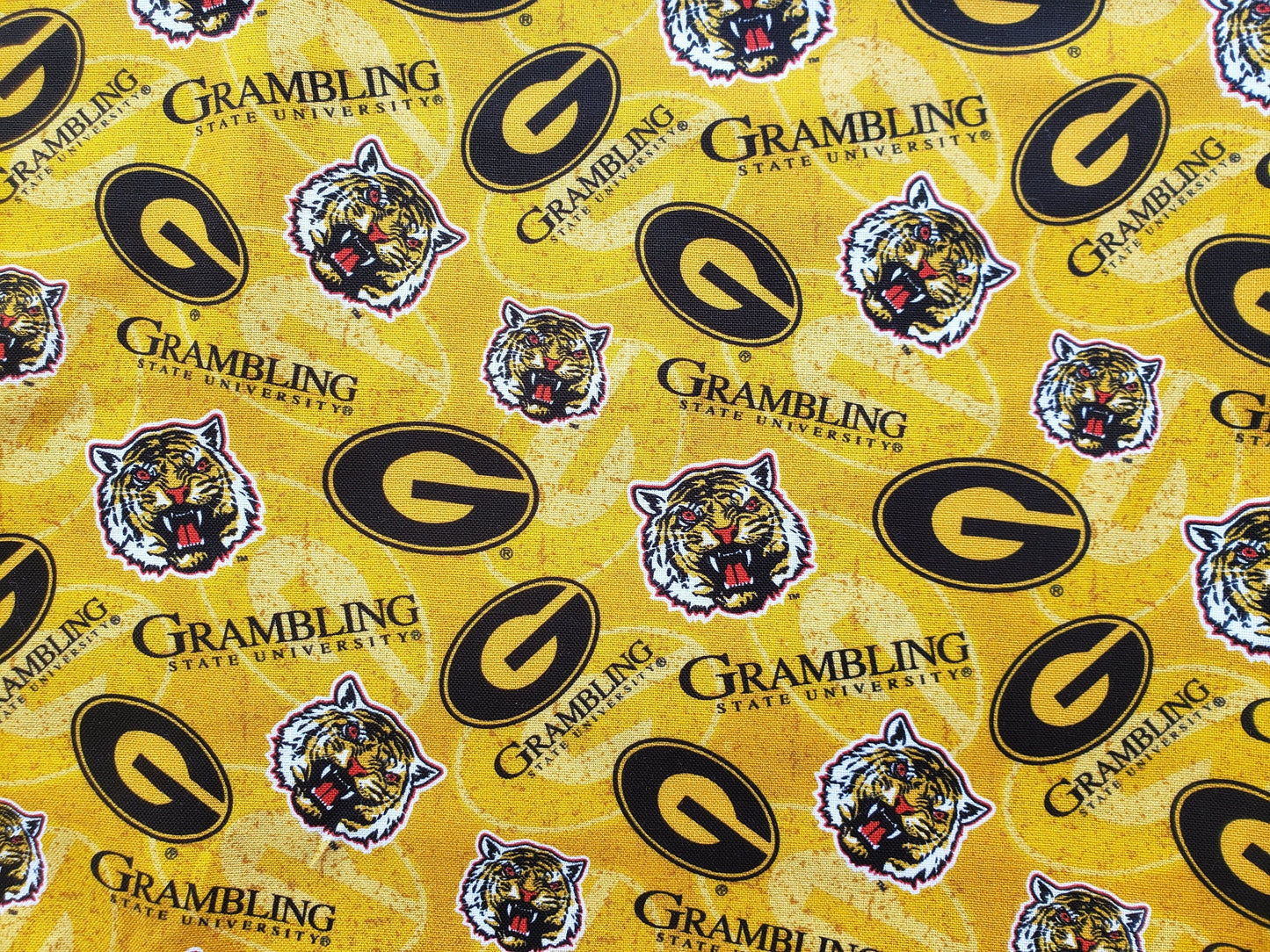 GRAMBLING STATE University GSU TIGERS Clip on Dog Bandana With Buckle Pet Cat Bandanna Scarf ncaa Handmade to Order
