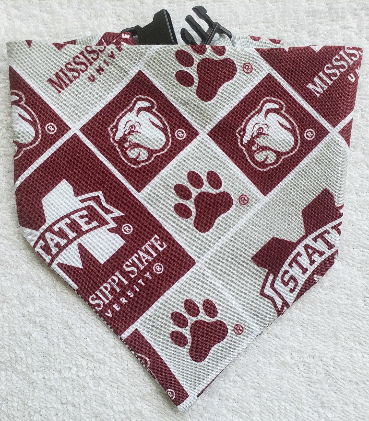 Clip on Dog Bandana With Buckle Pet Cat Bandanna Scarf MISSISSIPPI STATE University BULLDOGS ncaa msu Handmade to Order