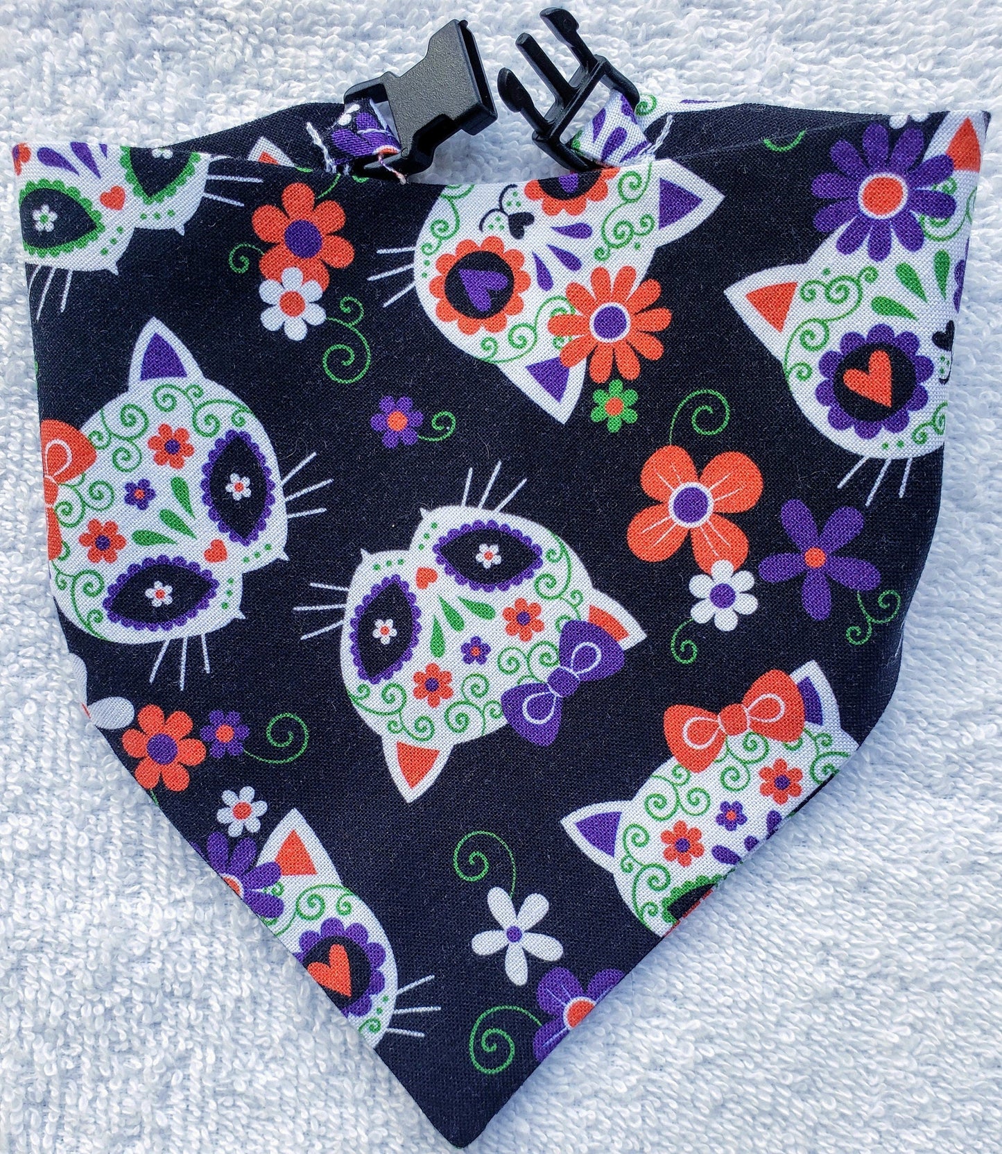 Clip on Dog Bandana With Buckle Pet Cat Bandanna Scarf Cat Sugar Skulls Day of the Dead Dia de los Muertos Handmade to Order