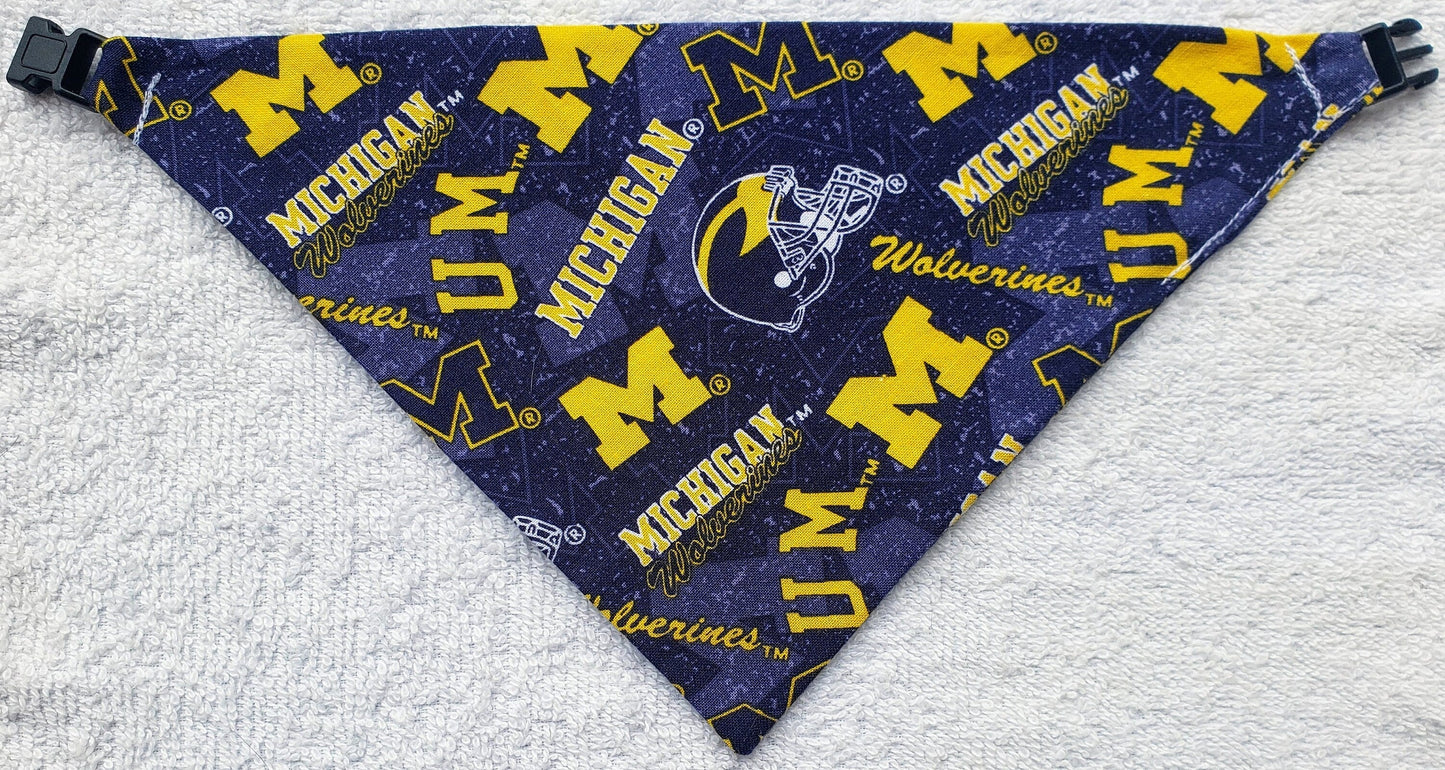 Clip on Dog Bandana With Buckle Pet Cat Bandanna Scarf University of Michigan Wolverines ncaa um Handmade to Order