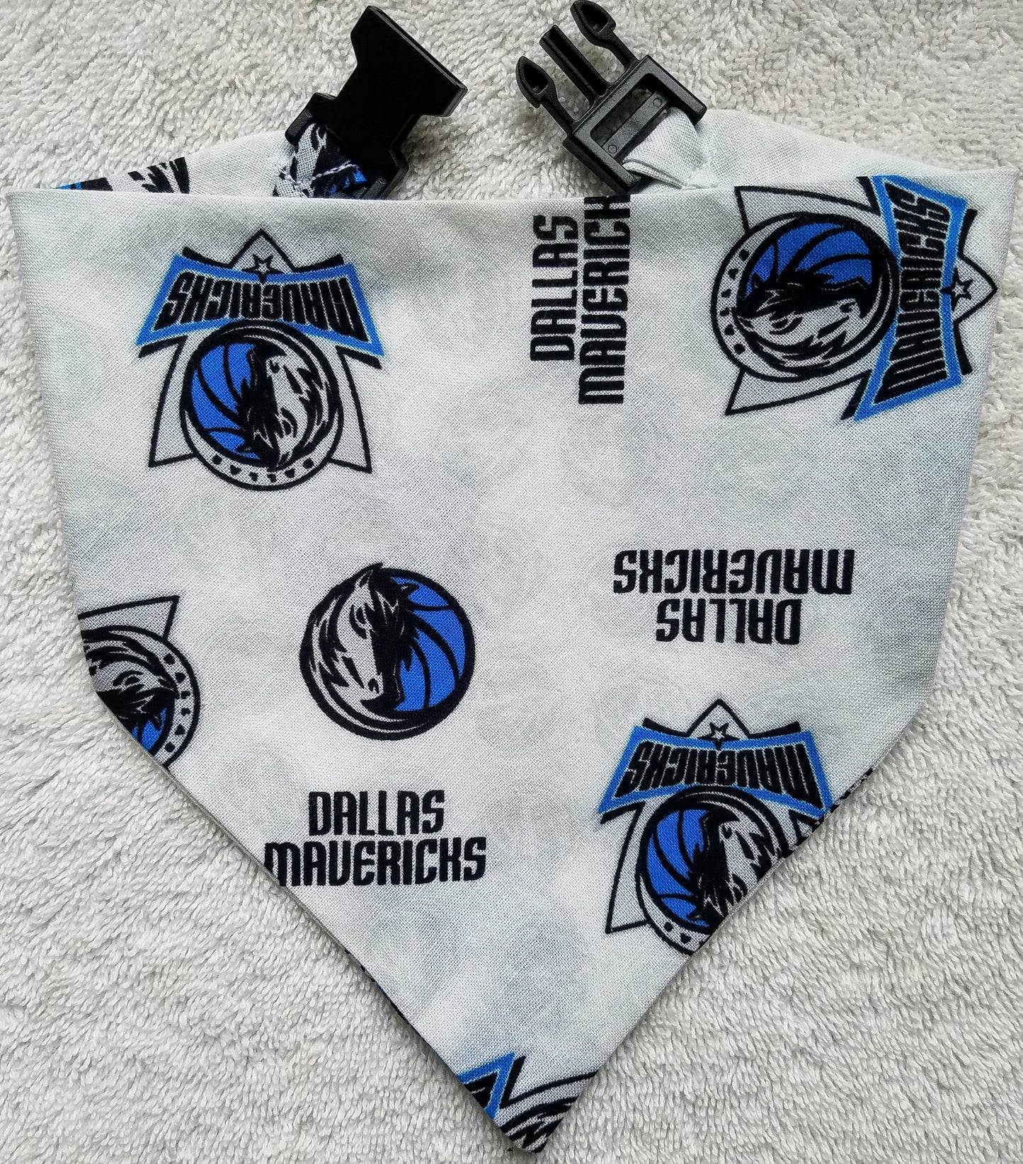 DALLAS MAVERICKS mavs basketball nba Print Clip on Dog Bandana With Buckle Pet Cat Bandanna Scarf Handmade to Order