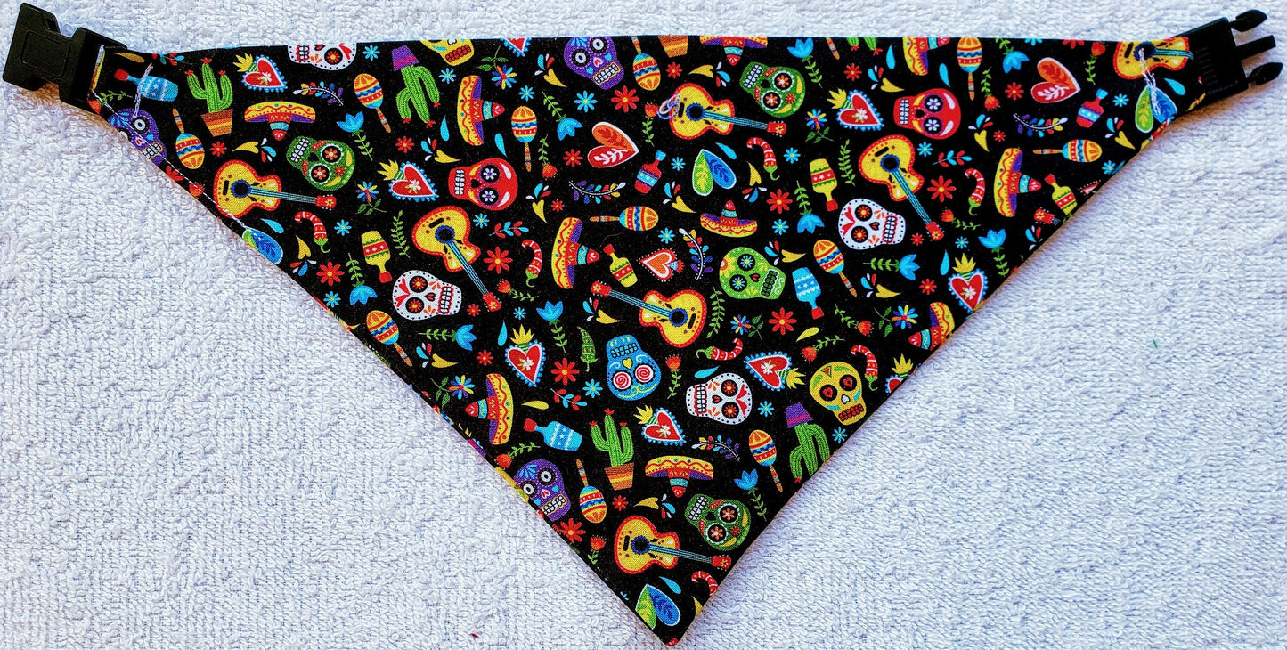 Fiesta Sugar Skull Dia de los Muertos Fall Clip on Dog Bandana With Buckle Pet Cat Bandanna Handmade to Order