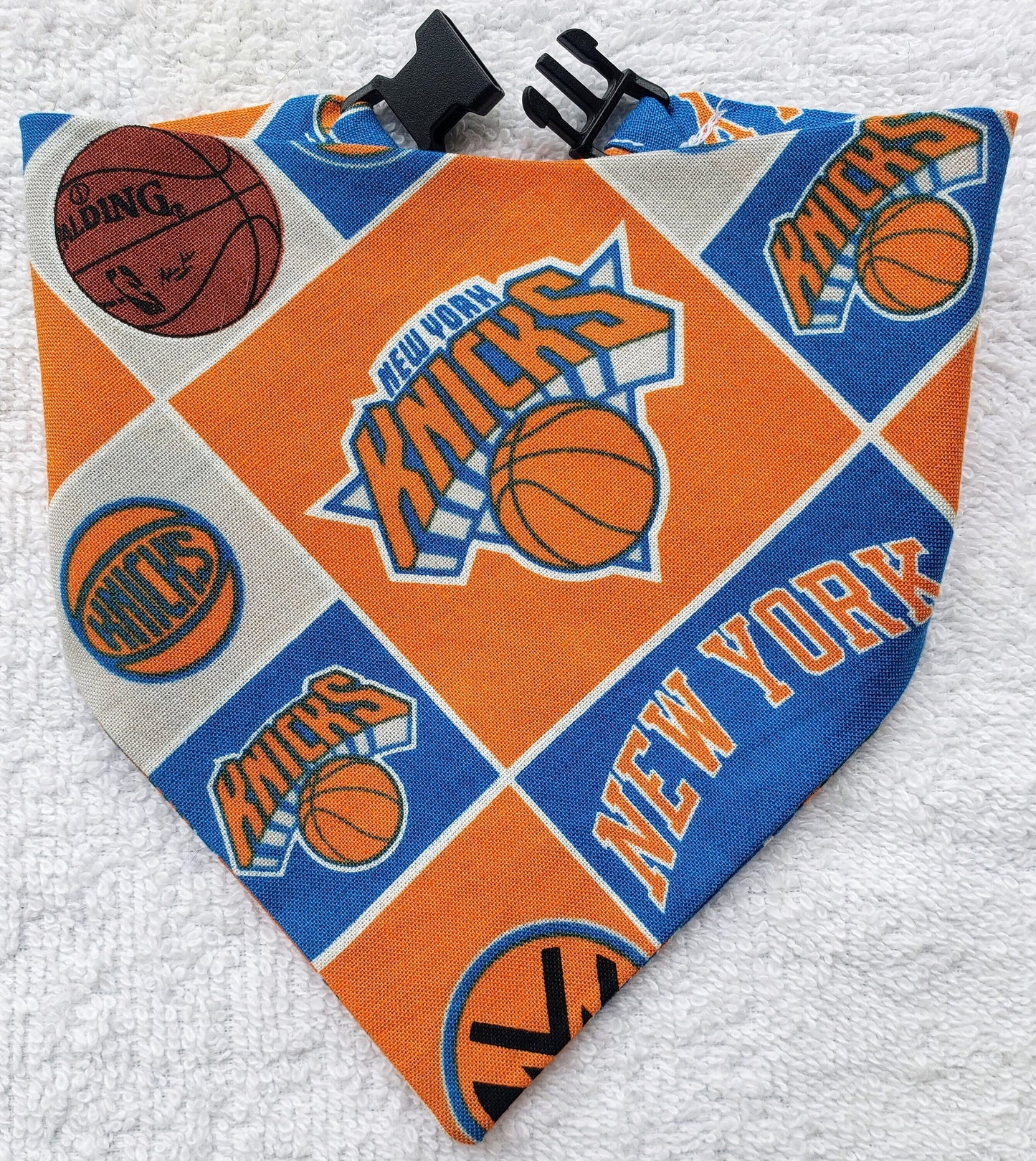 Clip on Dog Bandana With Buckle Pet Cat Bandanna Scarf NEW YORK KNICKS Basketball nba Handmade to Order