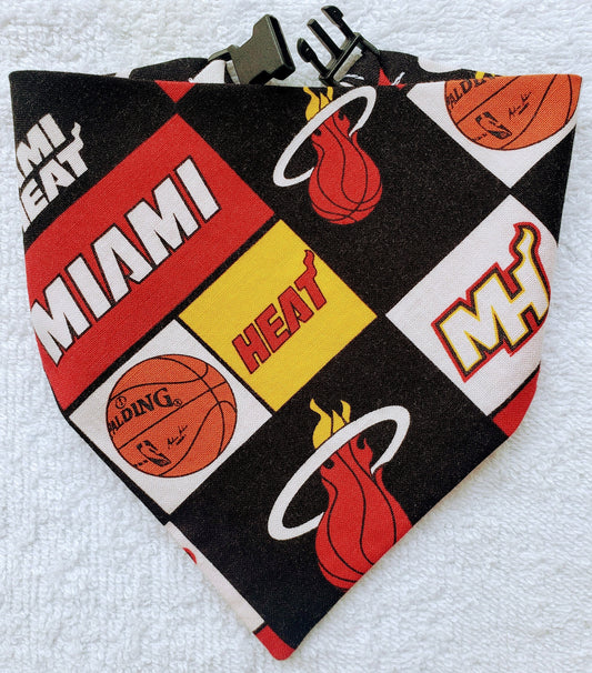 MIAMI HEAT Basketball nba Clip on Dog Bandana With Buckle Pet Cat Bandanna Scarf Handmade to Order
