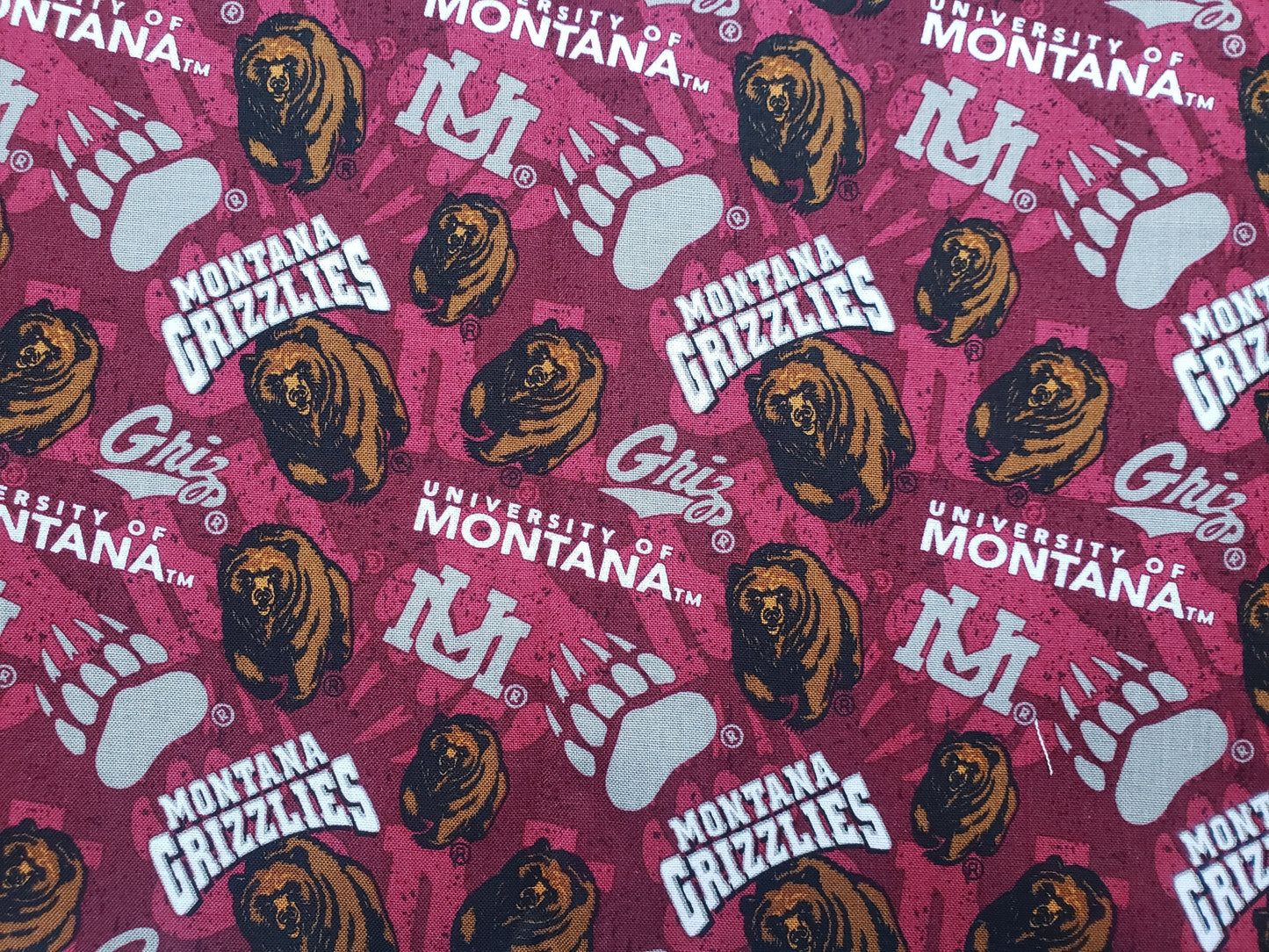University of MONTANA GRIZ toss Clip on Dog Bandana With Buckle Pet Cat Bandanna Scarf ncaa Handmade to Order