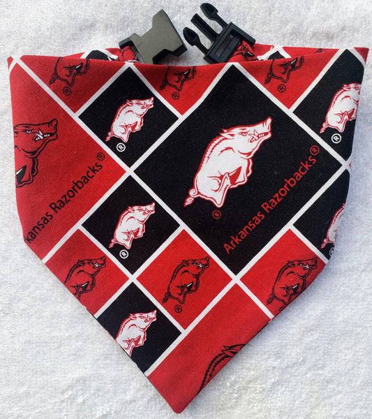 University of Arkansas Razorbacks Clip on Dog Bandana With Buckle Pet Cat Bandanna Scarf ncaa Handmade to Order