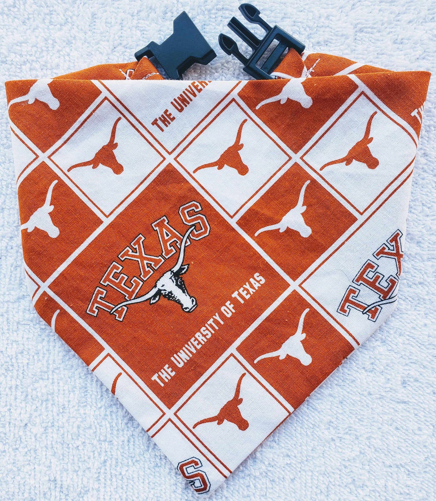 University of Texas UT Austin Longhorns Horns Clip on Dog Bandana With Buckle Pet Cat Bandanna Scarf ncaa Handmade to Order